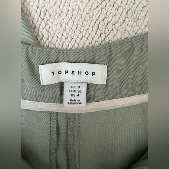 TOPSHOP Women’s Mint Sage Green Pleated
Wide Leg Trousers Pants Size 4 - Picture 7 of 16
